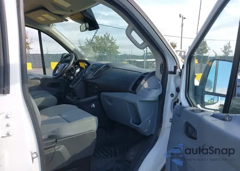 2016 Ford Transit-250 z USA, uszkodzony, nr VIN 1FTYR1ZM0GKA47175